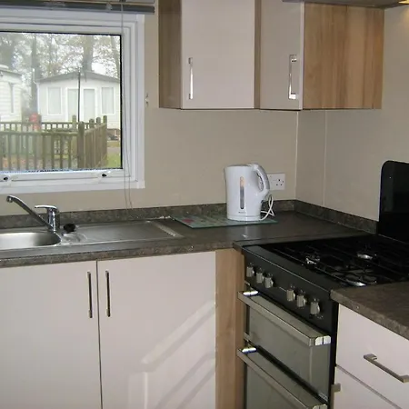 Lovely 6 Berth Caravan With Decking At Carlton Meres In Suffolk Ref 60058M Saxmundham Exterior foto