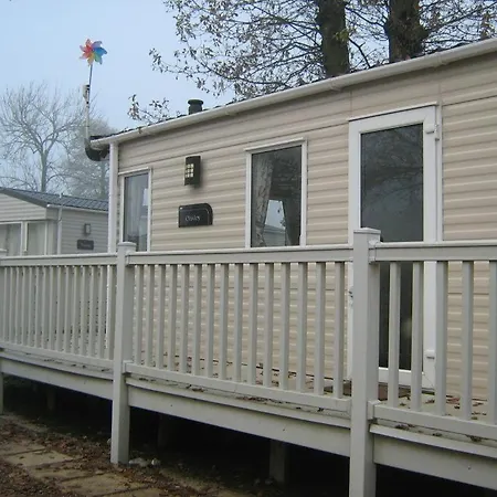 Lovely 6 Berth Caravan With Decking At Carlton Meres In Suffolk Ref 60058M Saxmundham Exterior foto